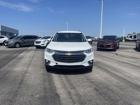 Used 2018 Chevrolet Traverse LT image 2