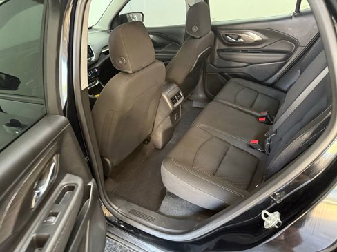 Used 2023 GMC Terrain SLE w/ Driver Convenience Package image 26