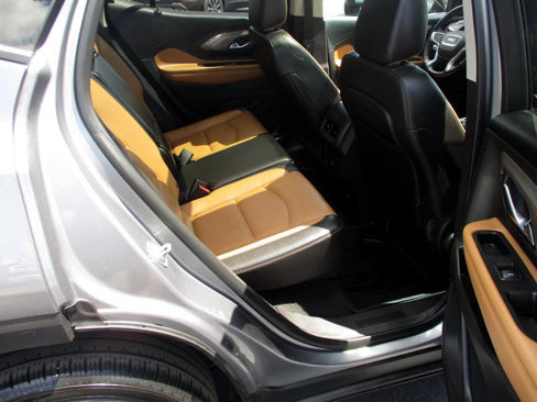 Used 2021 GMC Terrain SLT image 5