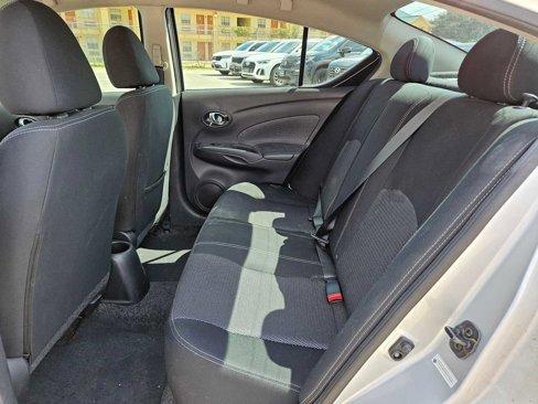 Used 2019 Nissan Versa SV image 15