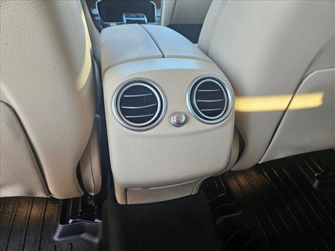 Used 2017 Mercedes-Benz GLC 300 4MATIC image 18