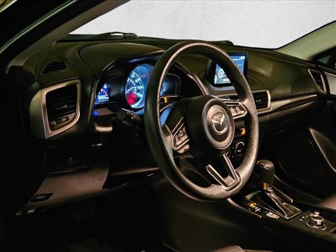Used 2018 MAZDA MAZDA3 Sport image 6