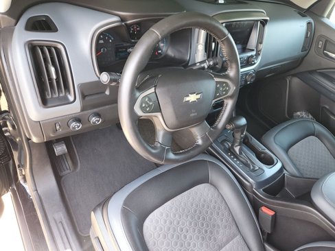 Used 2017 Chevrolet Colorado Z71 image 10