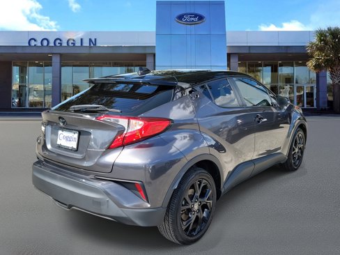 Used 2021 Toyota C-HR Nightshade image 3
