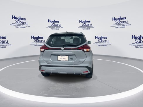Used 2023 Nissan Kicks SR w/ SR Premium Package image 9