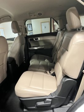 Used 2023 Ford Explorer XLT w/ Equipment Group 202A image 11