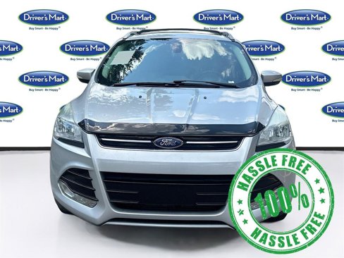 Used 2015 Ford Escape Titanium image 2