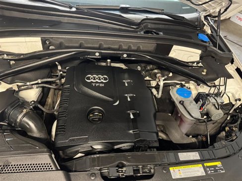 Used 2016 Audi Q5 2.0T Premium Plus w/ Technology Package image 40