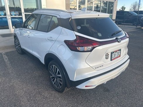 Used 2022 Nissan Kicks SV image 6