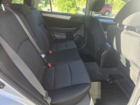 Used 2017 Subaru Outback 2.5i image 14