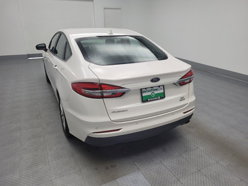 Used 2020 Ford Fusion SE image 6
