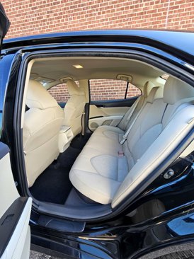 Used 2021 Toyota Camry LE image 9