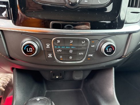 Used 2019 Chevrolet Traverse LS image 10