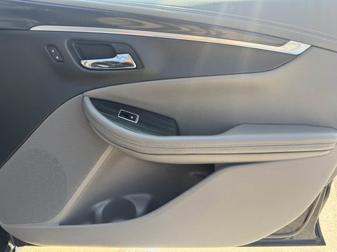 Used 2019 Chevrolet Impala LT image 22