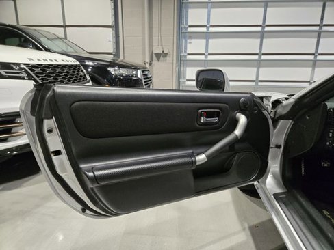 Used 2001 Toyota MR2 image 16