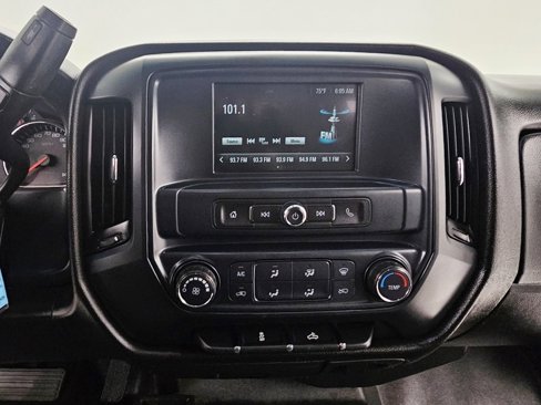 Used 2018 Chevrolet Silverado 2500 W/T image 13