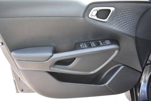 Used 2022 Kia Soul S w/ Paint Protection Package image 11