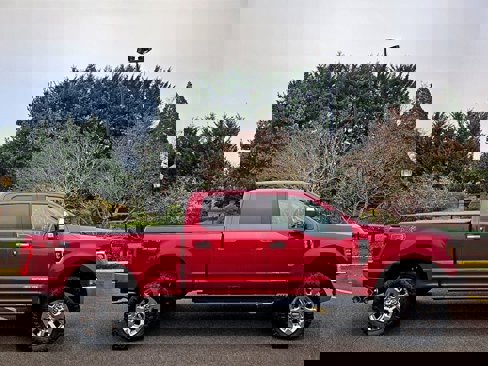 Used 2019 Ford F250 Lariat w/ Lariat Ultimate Package image 9