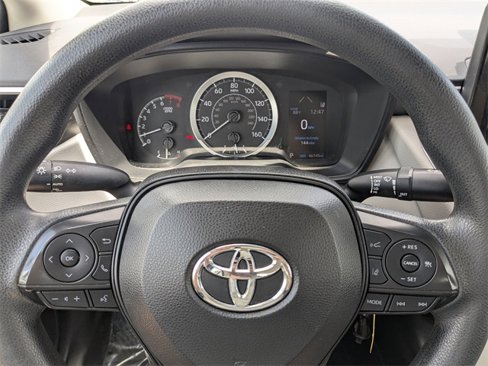 Used 2022 Toyota Corolla LE image 28