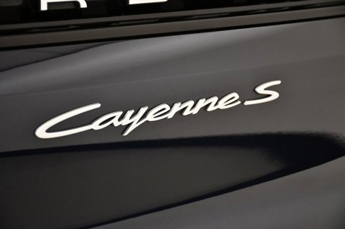 Certified 2024 Porsche Cayenne S image 11