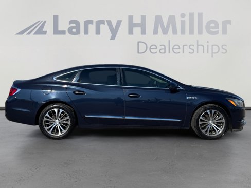 Used 2017 Buick LaCrosse Essence w/ Sights and Sounds Package image 6