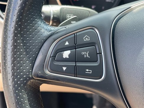 Used 2017 Mercedes-Benz C 300 Sedan image 19