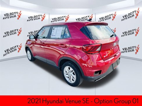 Used 2021 Hyundai Venue SE image 5