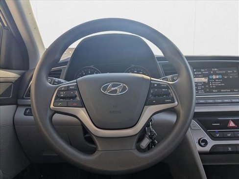 Used 2018 Hyundai Elantra SEL image 10