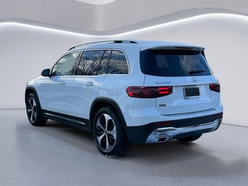 New 2025 Mercedes-Benz GLB 250 4MATIC image 5