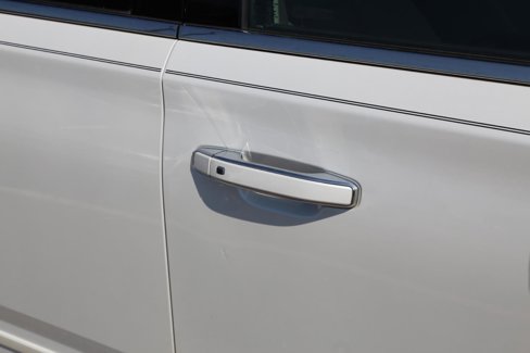 Used 2016 Chevrolet Suburban LTZ image 13