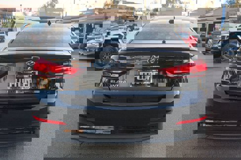 Used 2018 Hyundai Elantra Value Edition image 5
