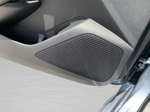 Used 2020 Toyota Corolla LE image 23