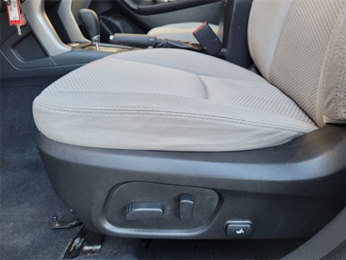 Used 2017 Subaru Forester 2.5i Premium w/ All-Weather Package image 21