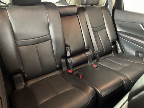 Used 2016 Nissan Rogue SL image 20