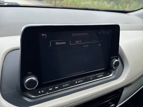 Used 2021 Nissan Rogue SV image 17