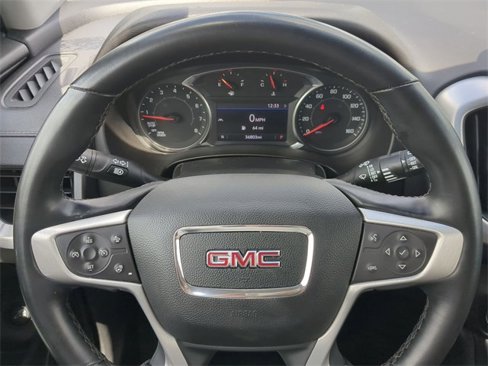 Used 2024 GMC Terrain SLT image 31