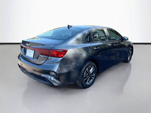 Used 2024 Kia Forte LXS image 5
