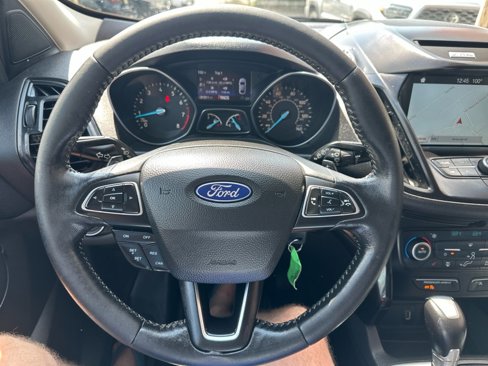Used 2018 Ford Escape SE w/ SE SYNC Package image 13