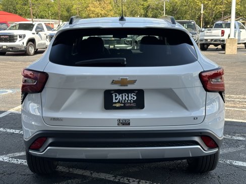 New 2025 Chevrolet Trax LT w/ Driver Confidence Package image 5