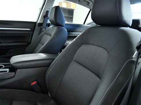 Used 2023 Nissan Altima 2.5 SV image 18