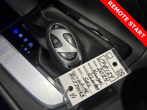 Used 2024 Hyundai Elantra SEL image 26