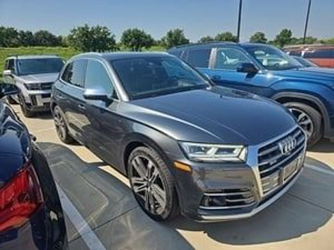 Used 2018 Audi SQ5 Prestige w/ Prestige Package image 3