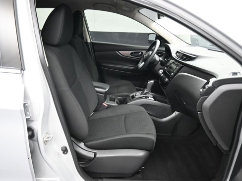Used 2020 Nissan Rogue Sport S w/ Appearance Package image 40