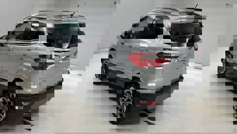 Used 2021 Ford EcoSport Titanium image 7
