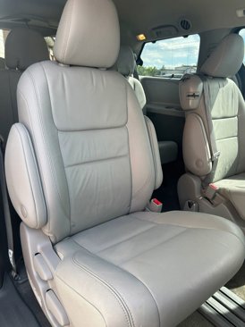 Used 2018 Toyota Sienna XLE image 40