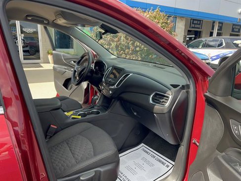 Used 2019 Chevrolet Equinox LT image 16
