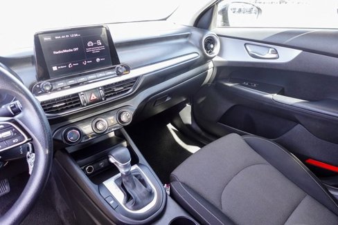 Used 2022 Kia Forte LXS image 18