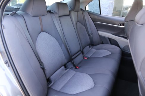 Used 2019 Toyota Camry LE image 14