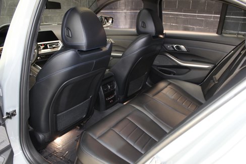 Used 2021 BMW M340i w/ Executive Package image 39