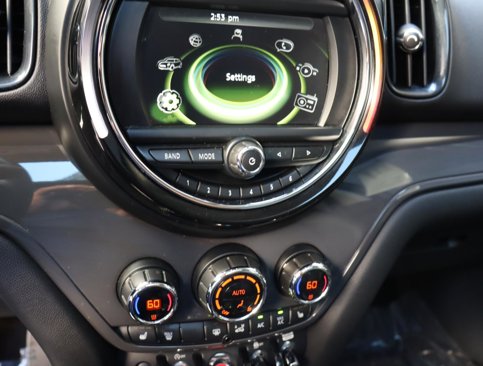 Used 2018 MINI Cooper Countryman w/ Premium Package image 22